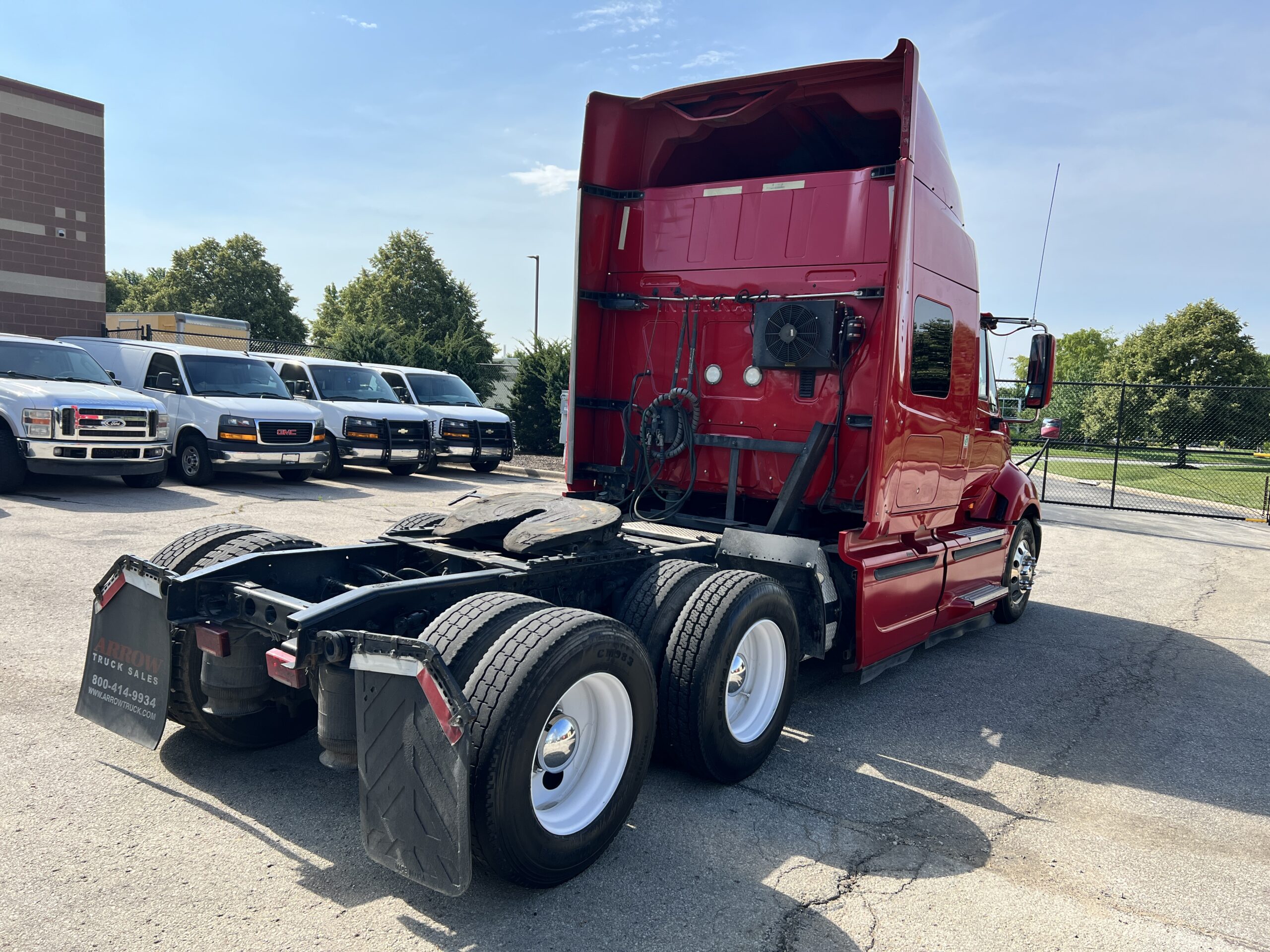 2014 International LF687 ProStar+ Sleeper - Image 24