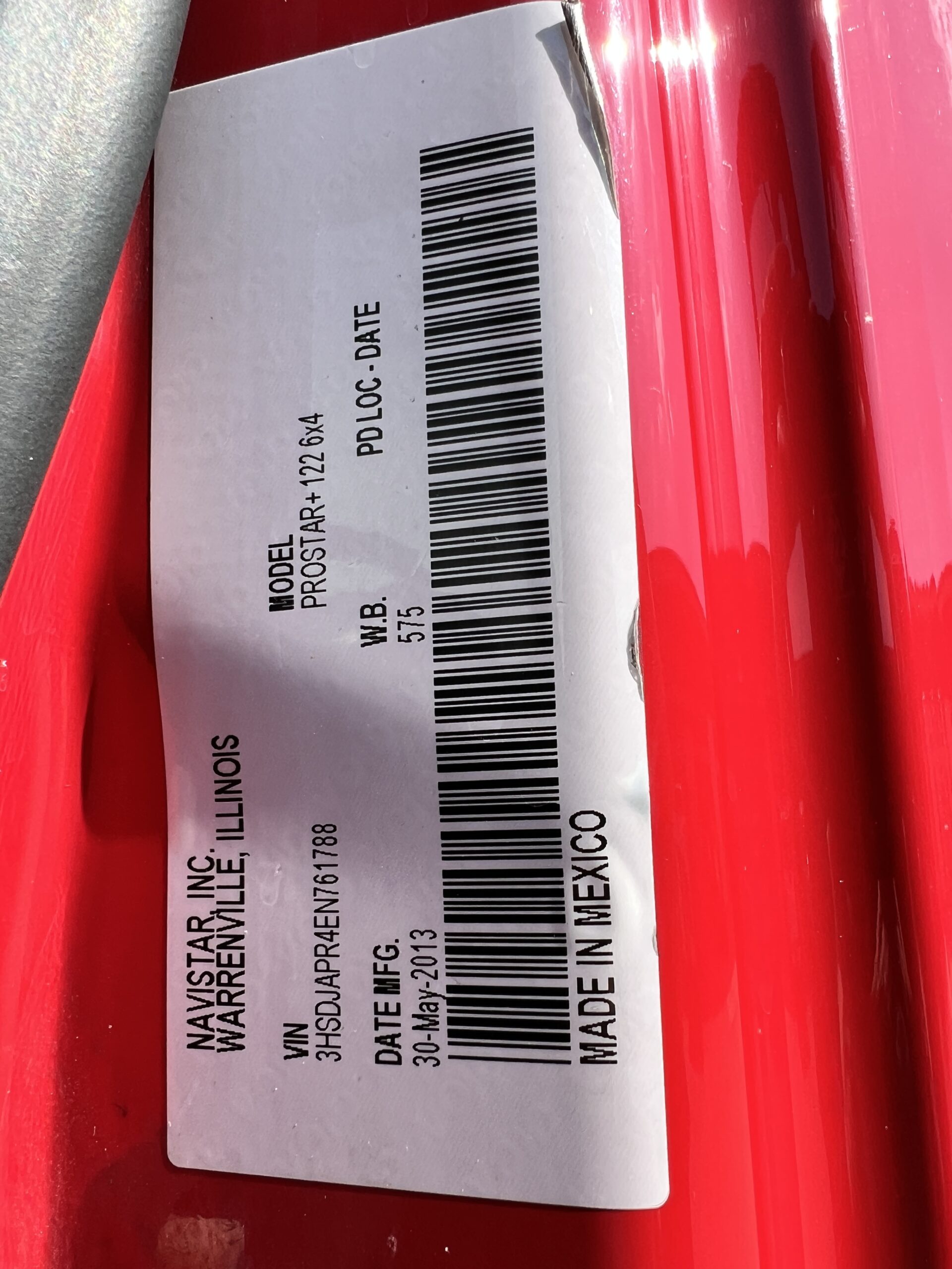 2014 International LF687 ProStar+ Sleeper - Image 3